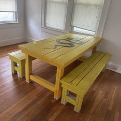Summer Picnic Table