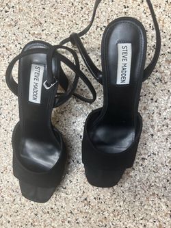 Steve Madden Black Strappy Heeled Sandals