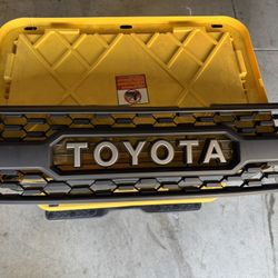 Toyota Grill 