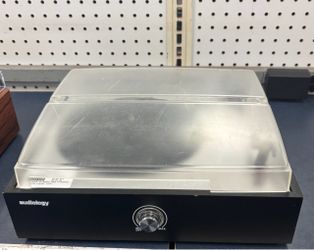 Black Audiology record player