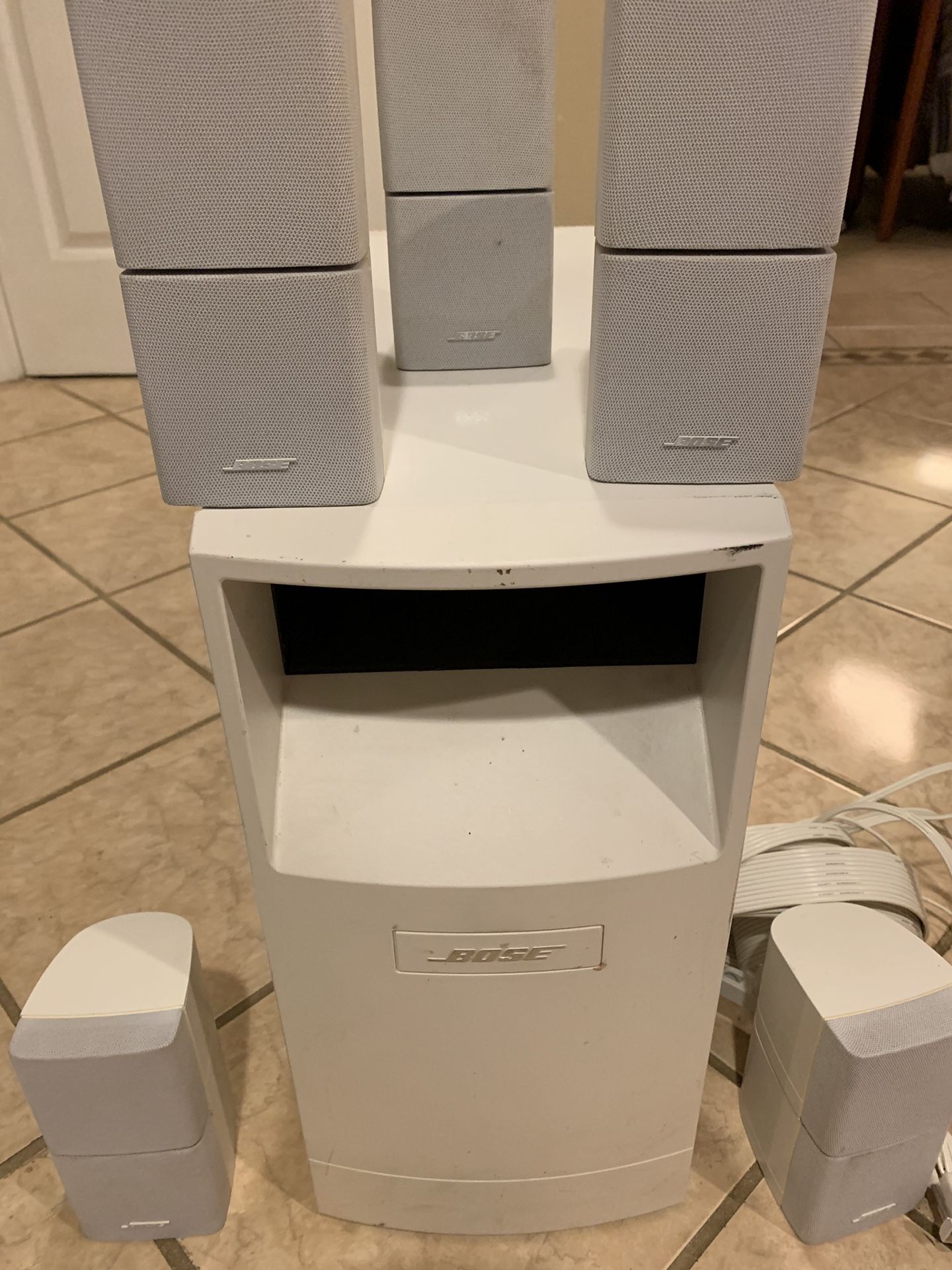 Bose Acoustimass 10 lll Home Entertainment System