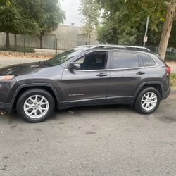 2017 Jeep Cherokee Salvage 
