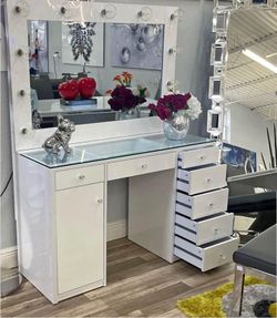 WHITE VANITY WITH MIRROR led lights finance NEW