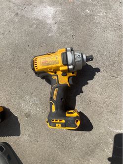 DEWALT DCF894 XR Brushless Impact Wrench