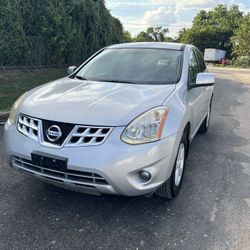 2013 Nissan Rogue  Clean Title 