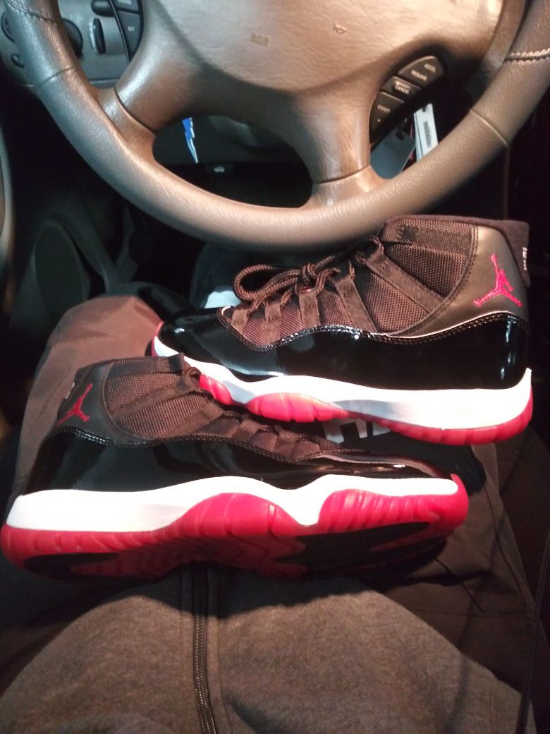 Brand new bred 11 SIZE 8 $300 (PICKUP ONLY)