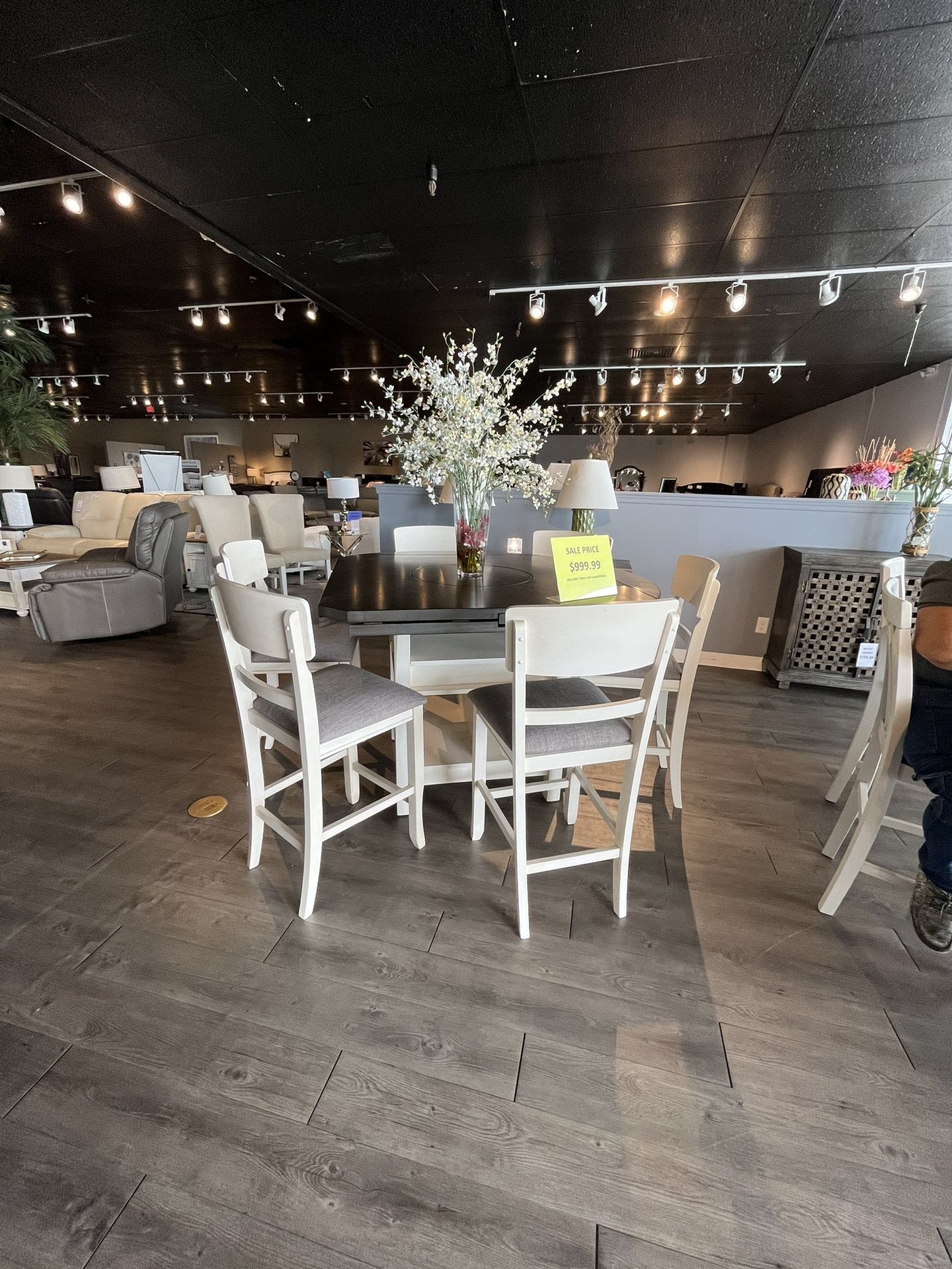 Table And 6 Barstools