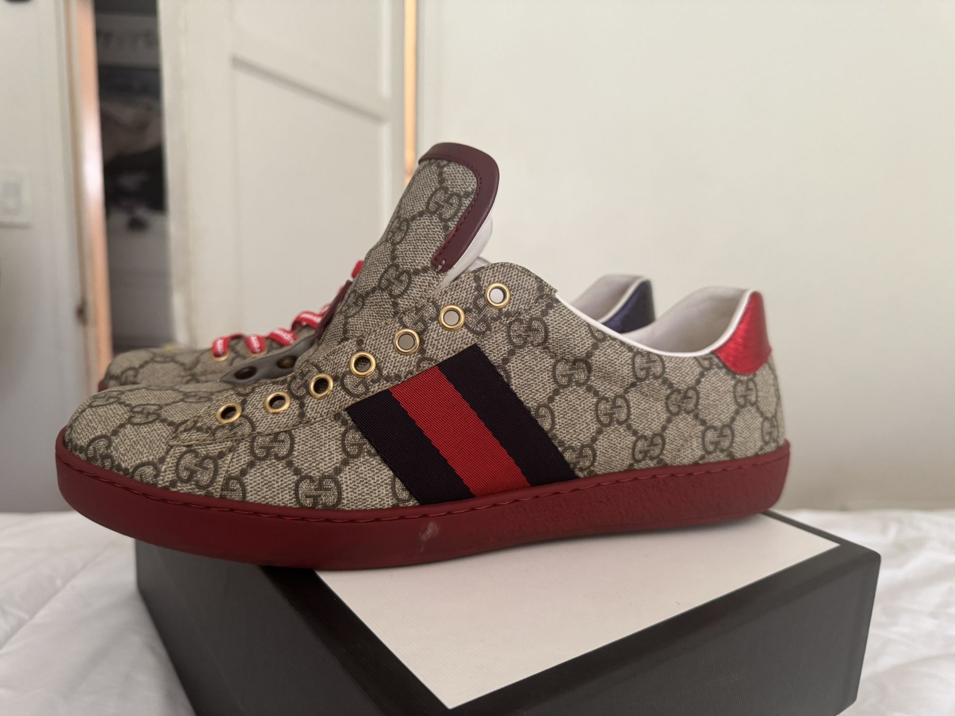 Gucci Shoes Supreme 100% Authentic