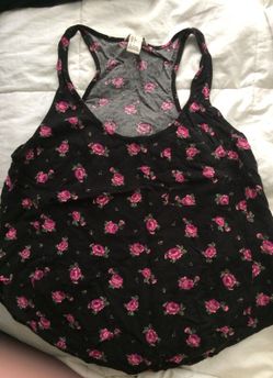 F21 black floral crop top
