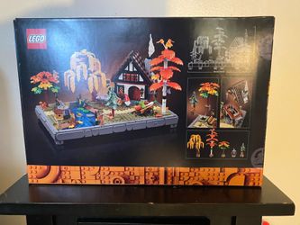 LEGO Icons Autumn Cottage Garden Set