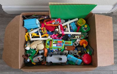Large Box of Legos (Scooby Doo, Mario, City and More)