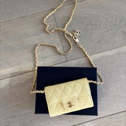 Crossbody flap Yellow
