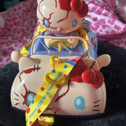 Hello Kitty Chuckee