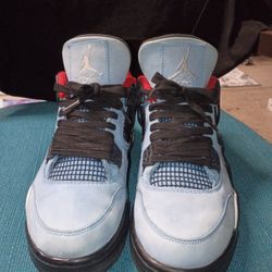 Jordan 4 Travis Scott