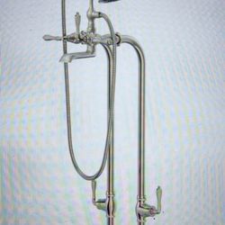 DXV Traditional Floormount Tub Filler Cross Handle Platinum Nickel D35107954.150
