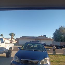 2004 Toyota Corolla LE