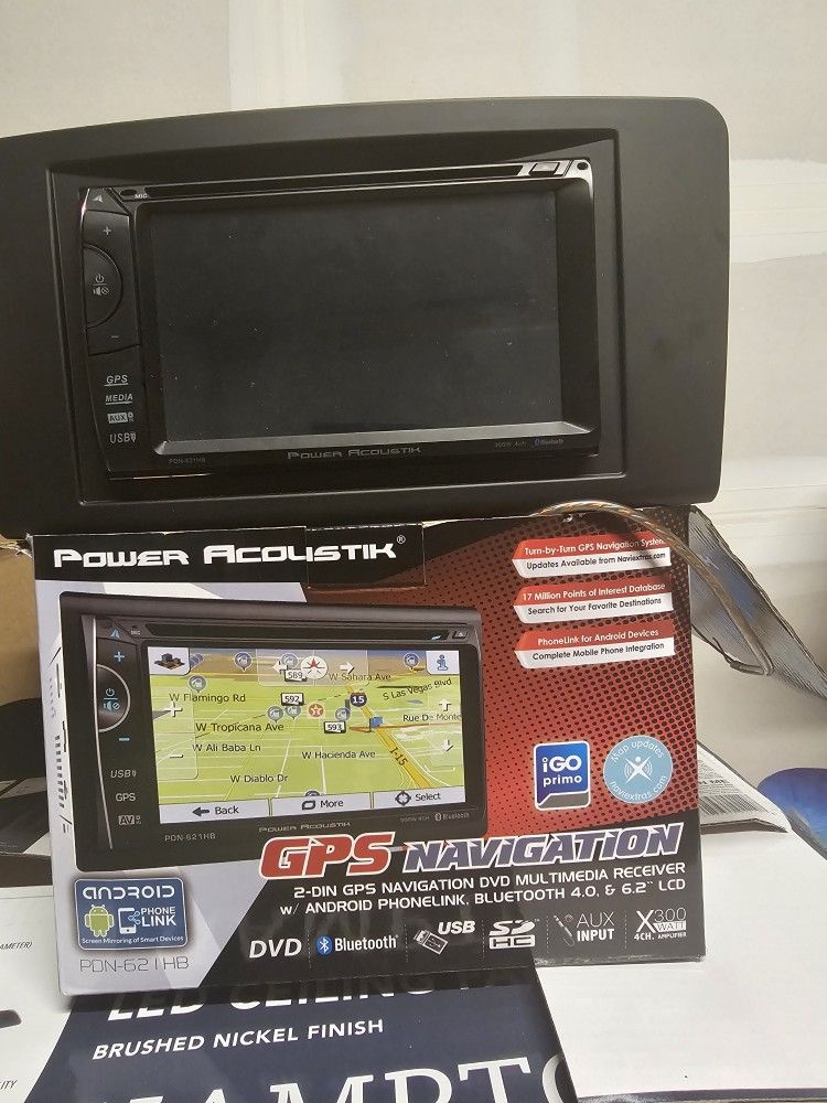 Car Stereo with GPS Navigation (New)