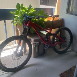 2019 Ghost full Suspension (will Trade For Right Hand Golf Clubs)