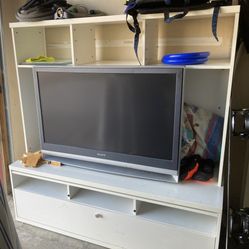 Entertainment center /TV Stand