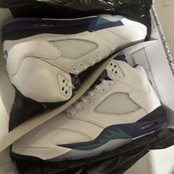 Men Jordan Retro 5 Size 14 Grape 