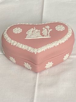 WEDGWOOD TRINKET HART