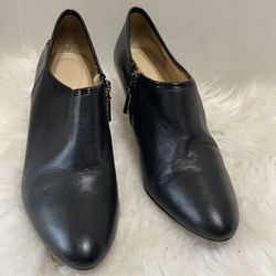 Calvin Klein Booties Jenny Black Leather Womens size 8 