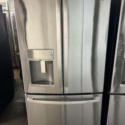 NEW OPEN BOX GE FRENCH STYLE STAINLESS STEEL REFRIGERATOR 