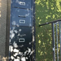 File Cabinet En Bien Estado 