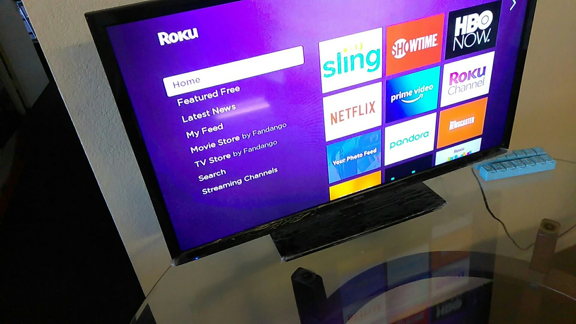 Seiki 32" inches TV with Roku