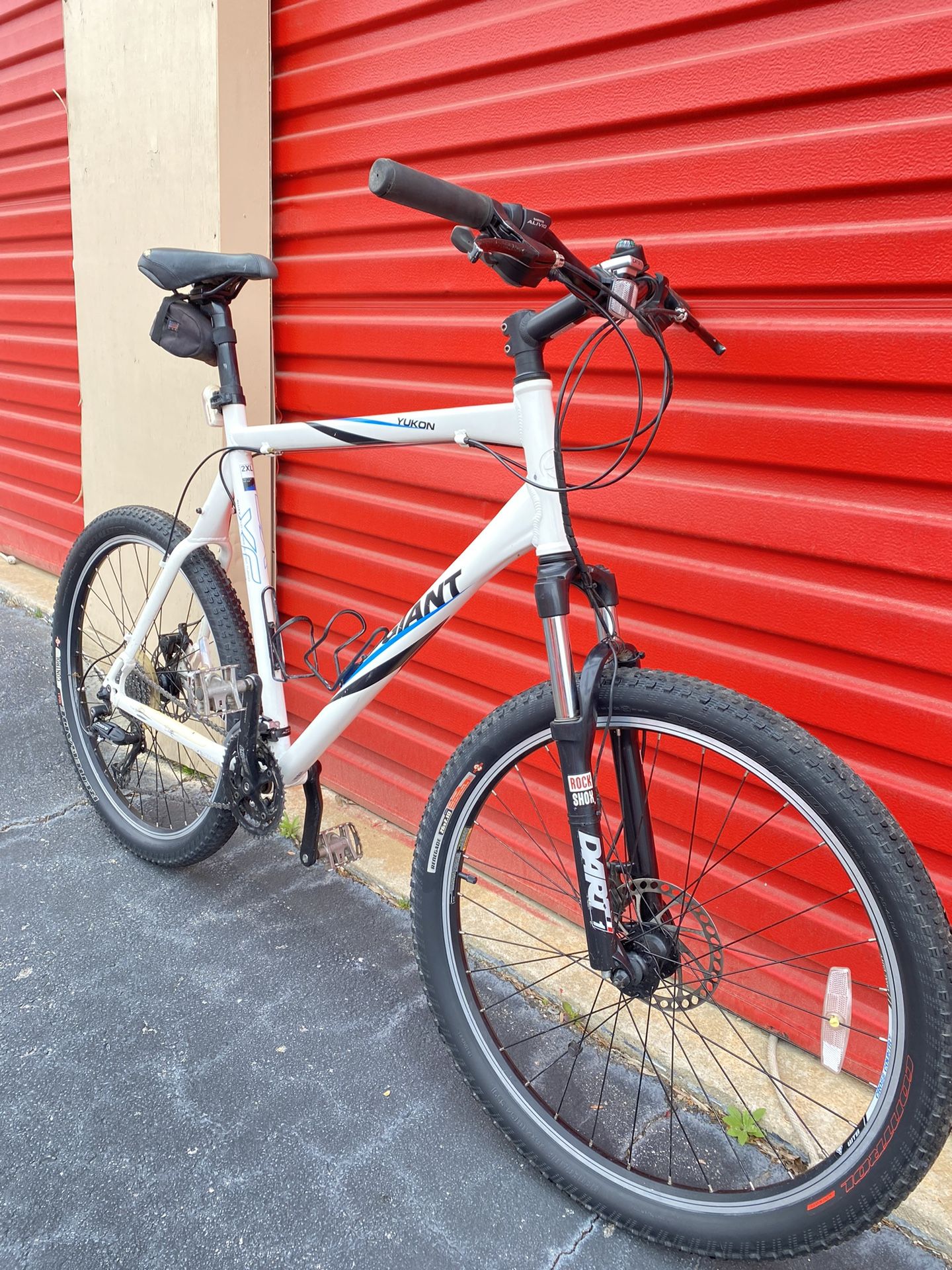Giant yukon xc aluxx 6000 hotsell
