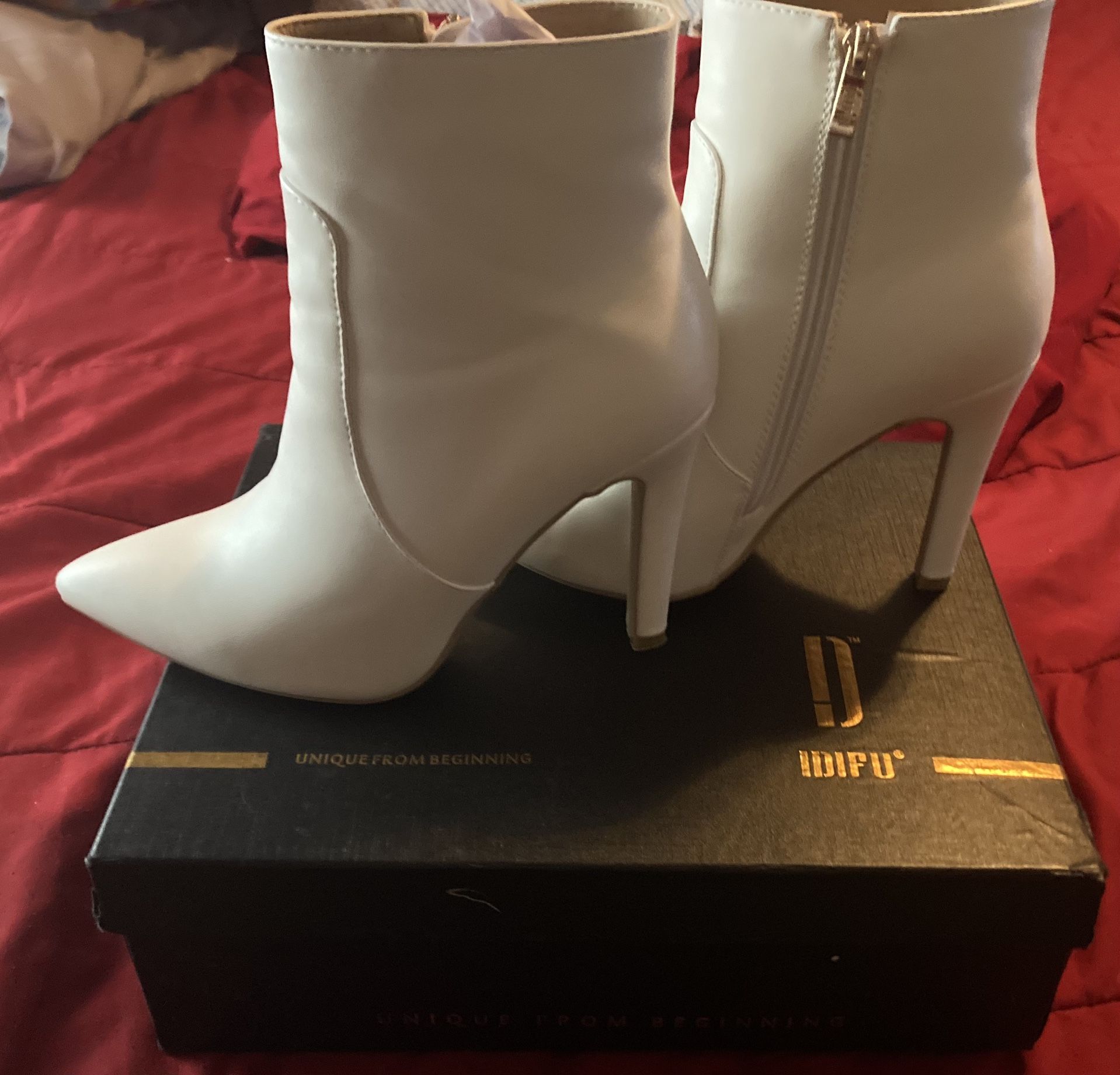 Women White Boots
