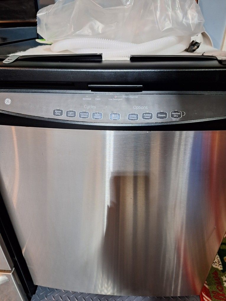 3 GE Adora Appliances - Microwave - Dishwasher