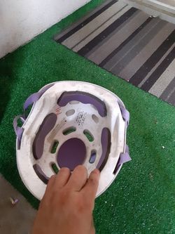 Size 3-6yr old helmet