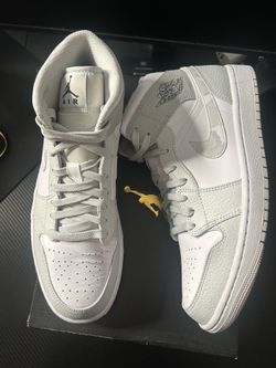 Jordan 1 Mid Grey Camo Size 10.5