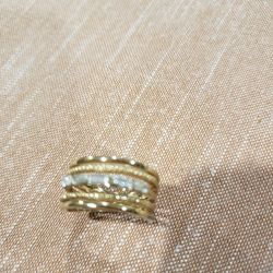 Elegant Ring $10