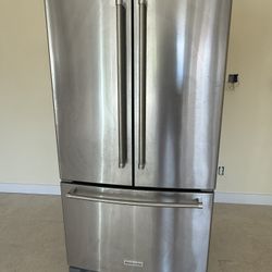 Kitchen Aid  20 cu. ft. 36-Inch Width Counter-Depth French Door Refrigerator with Interior Dispense