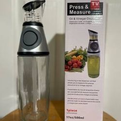 Brand New Pampered Chef Oil & Vinegar Dispenser 
