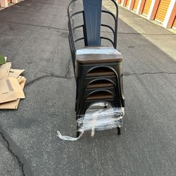4 Chairs