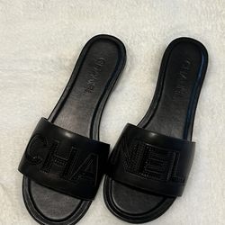 Women sandals 