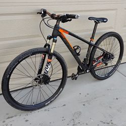 Focus Raven Hard Tail Mountain Bike Full Carbon W/ Fox Shocks $800 OBO