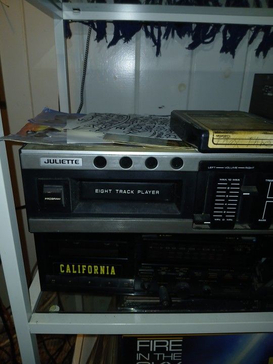 8yrack Player