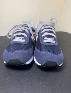 Boys New Balance 515 Sneakers (Size 4 US) Good Condition