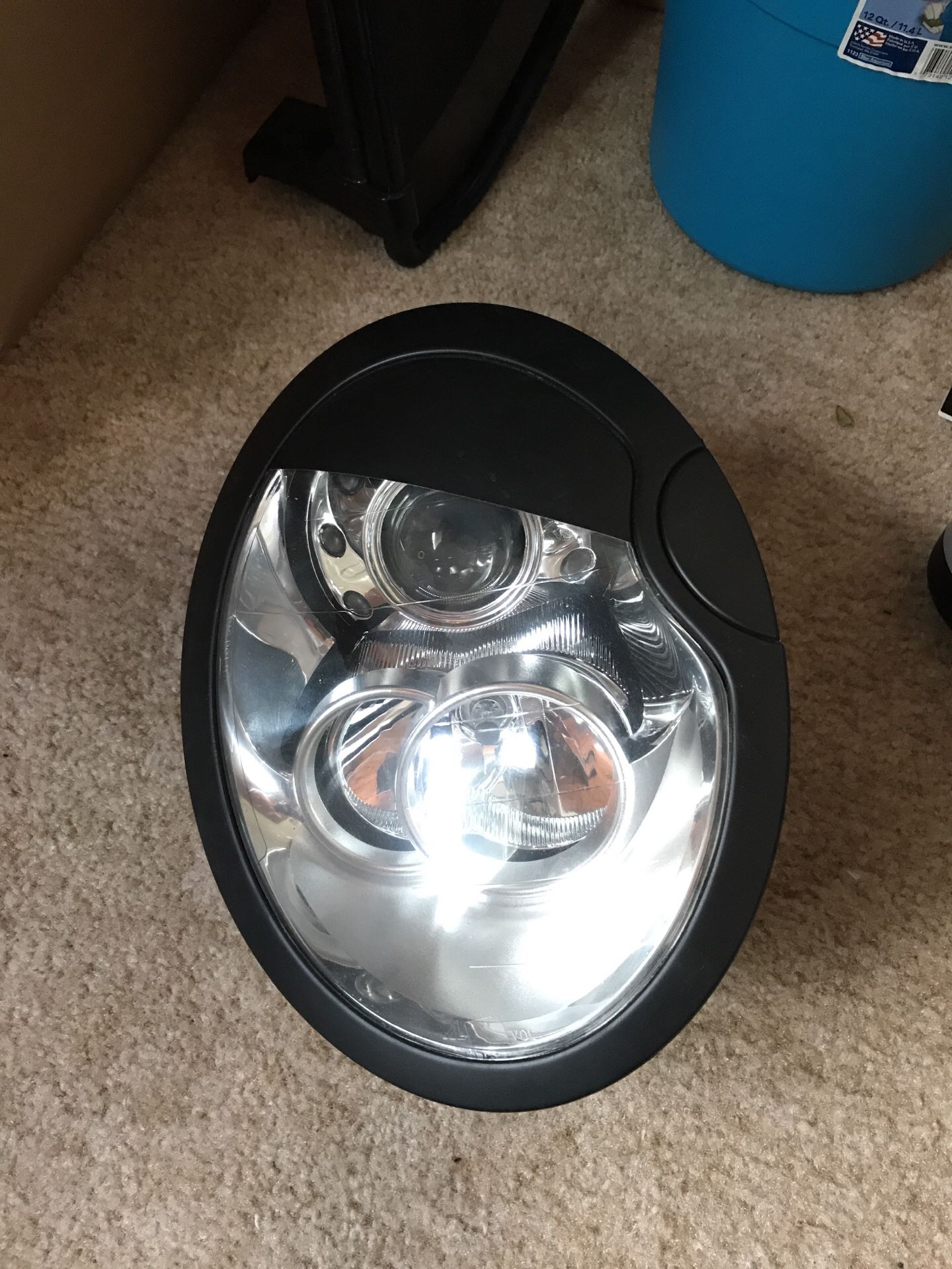 Mini Cooper Xenon passenger side headlight