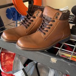 Boots 9.5