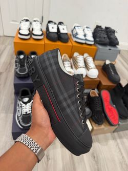 Black Burberry designer shoes