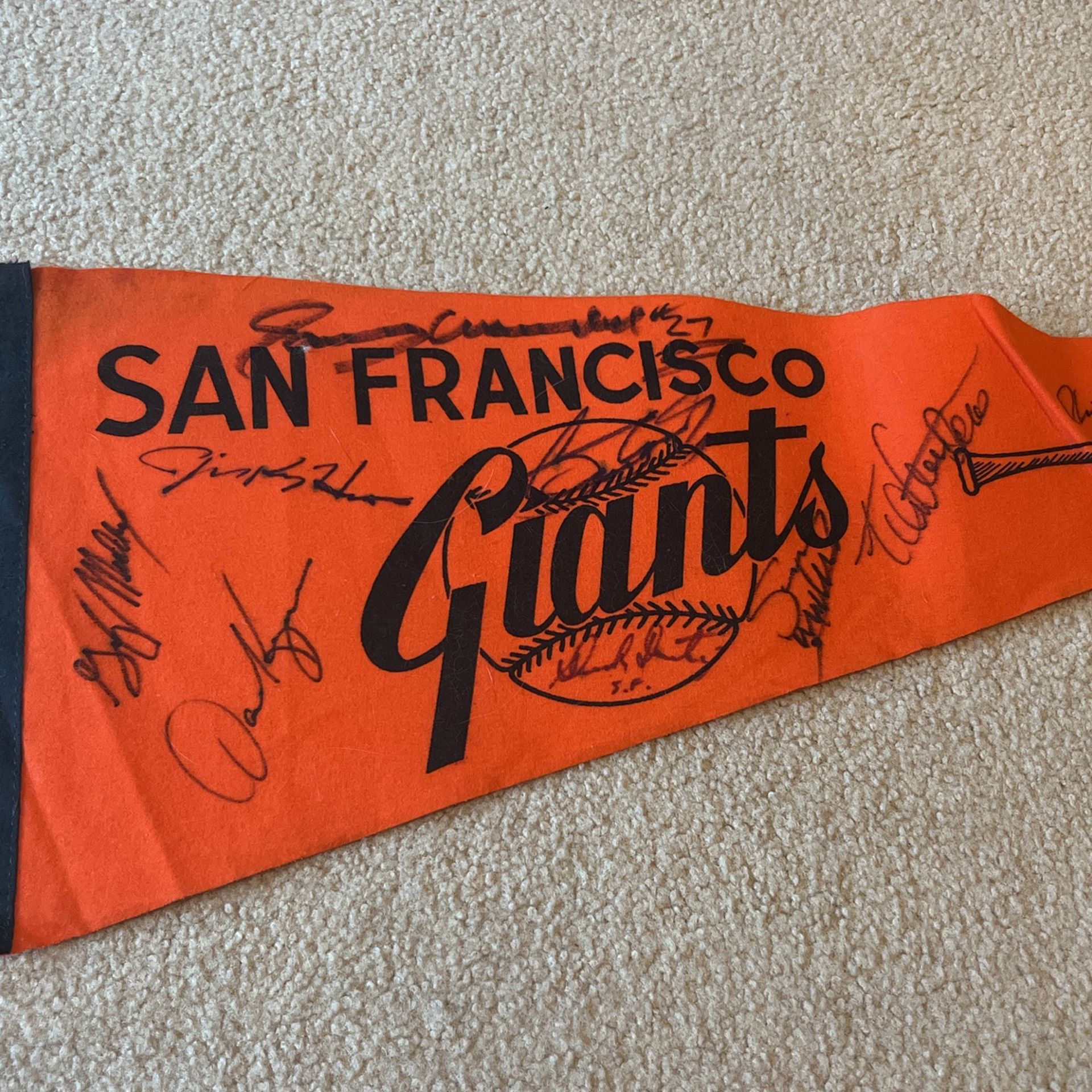 Vintage San Francisco Giants signed pennant many signatures
