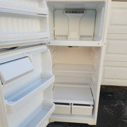 Ge Refrigerator 