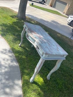 solid wood desk. For free.
