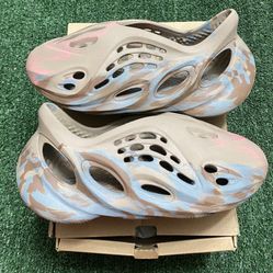 Adidas Yeezy MX Sand Grey Foam Runner size 9 VNDS