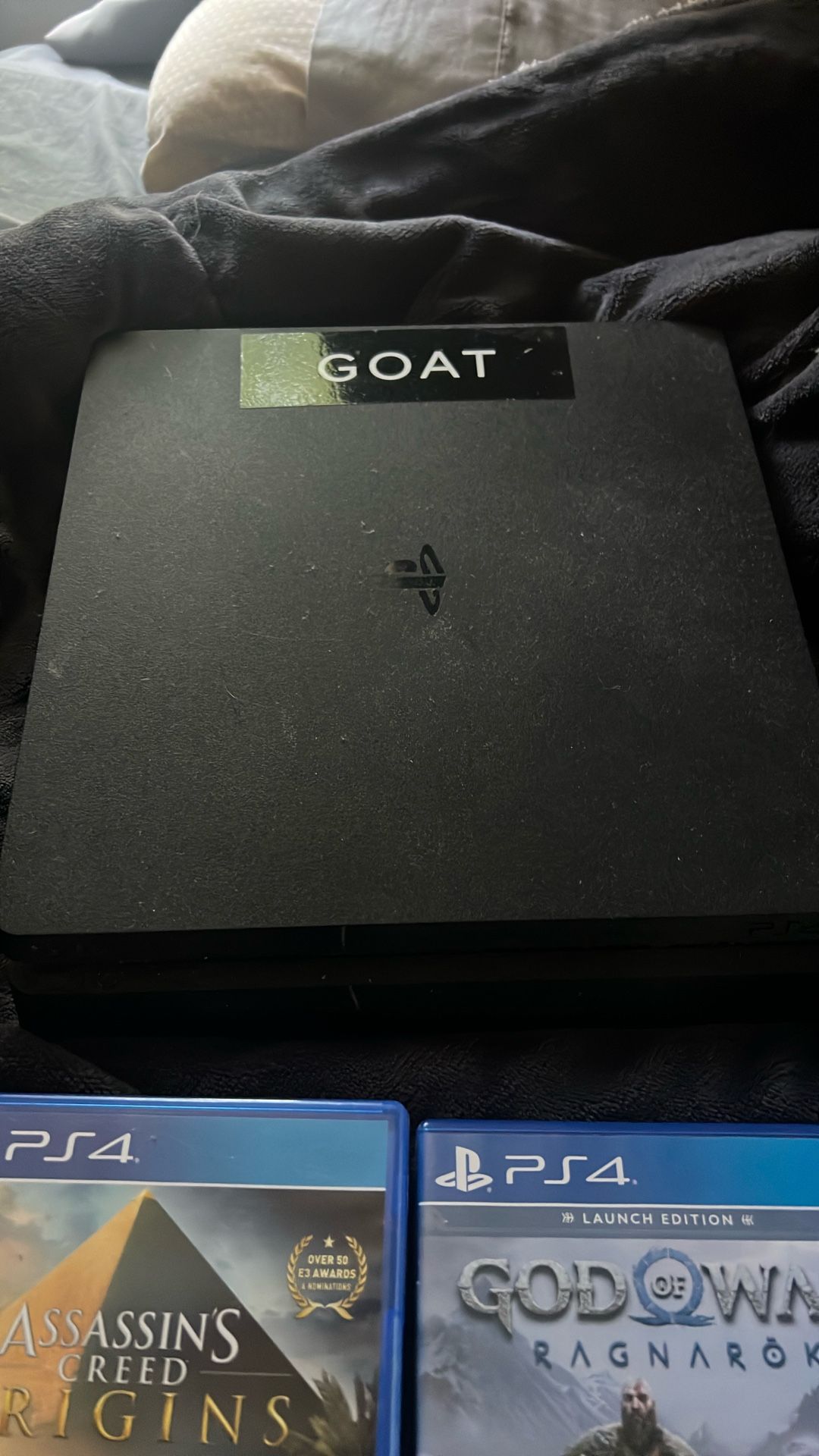 PS4 *Includes 3 Dual Shock Controllers and 8 Games